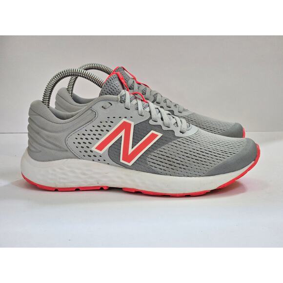 New Balance 520 V7  2021 Gray Running Shoes Sneakers Womens Sz. 8 D - Picture 1 of 8